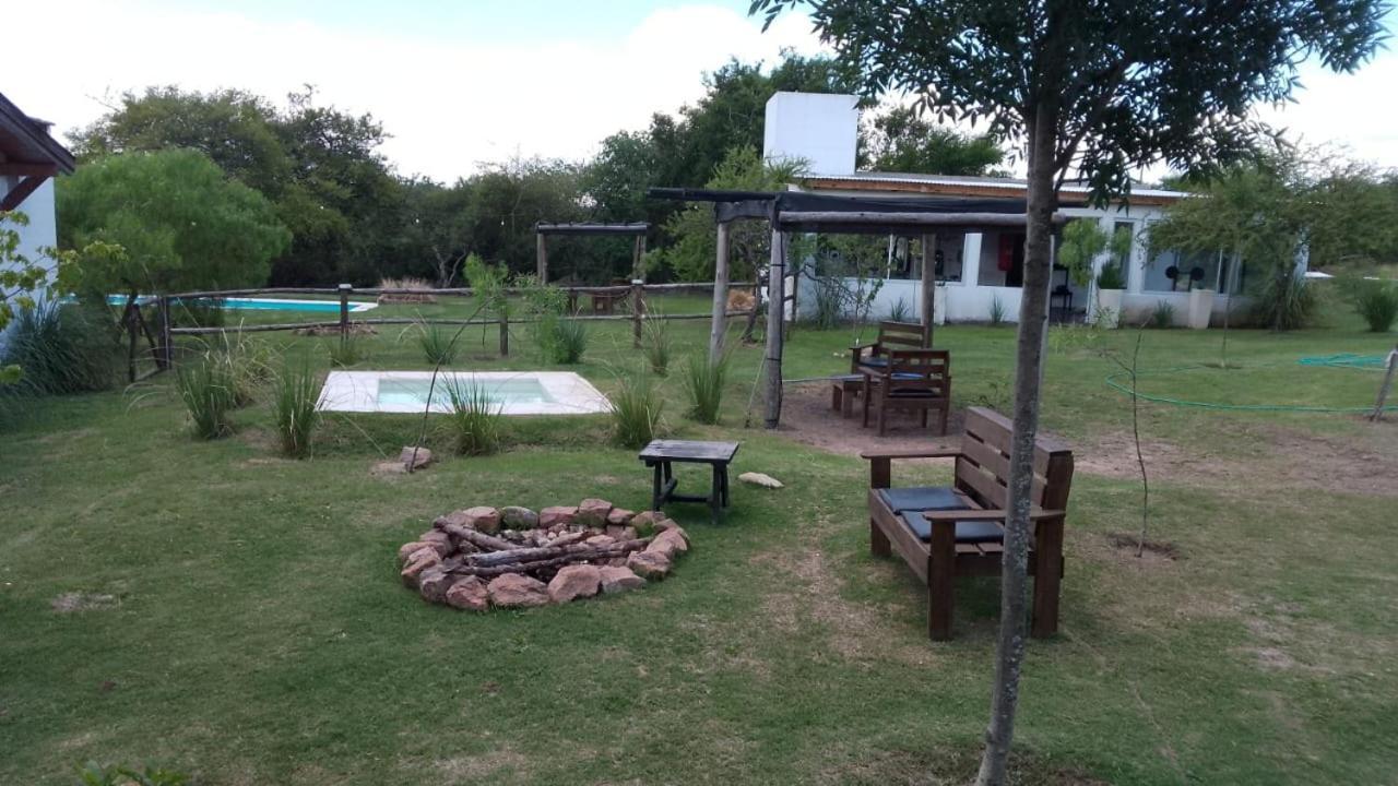 El Rincon De Jose Luis - Cabanas Y Restaurante Tanti Exterior foto